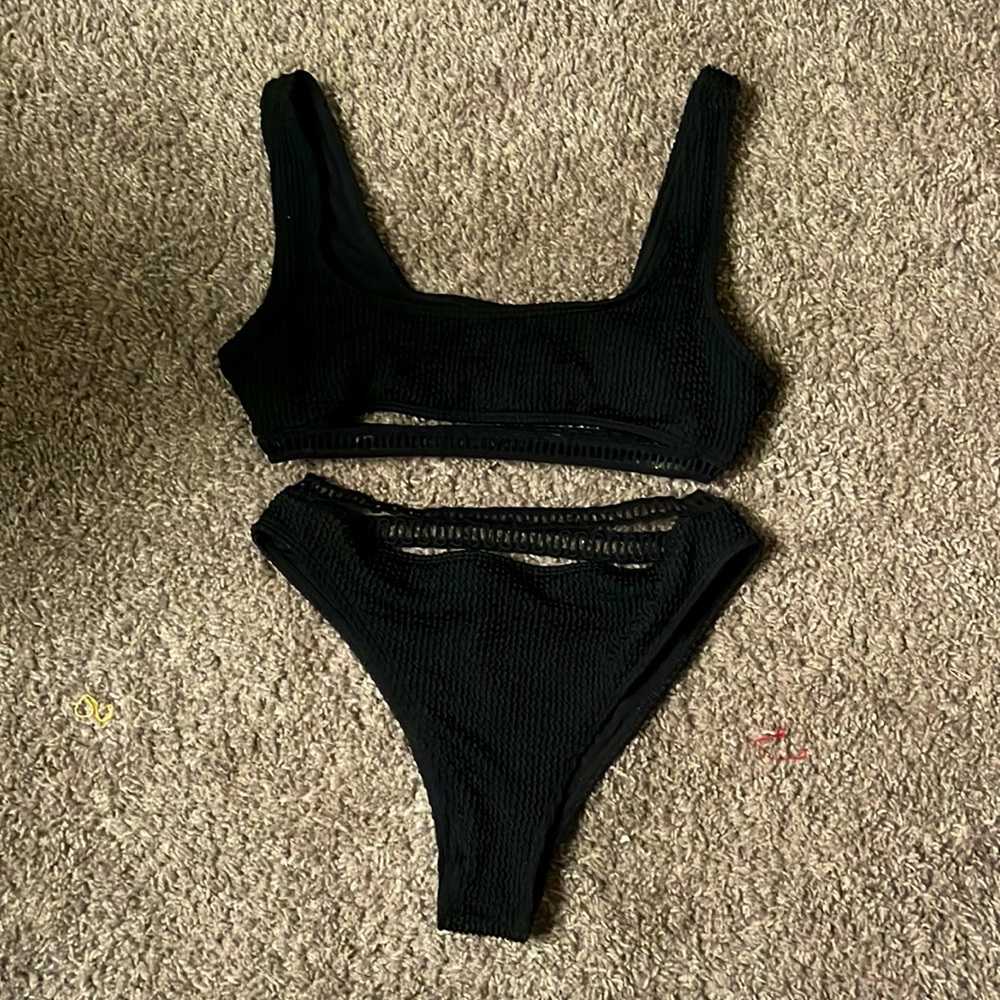 CLOSET CLEANOUT!! SHEIN Matching black bikini set FOR SALE